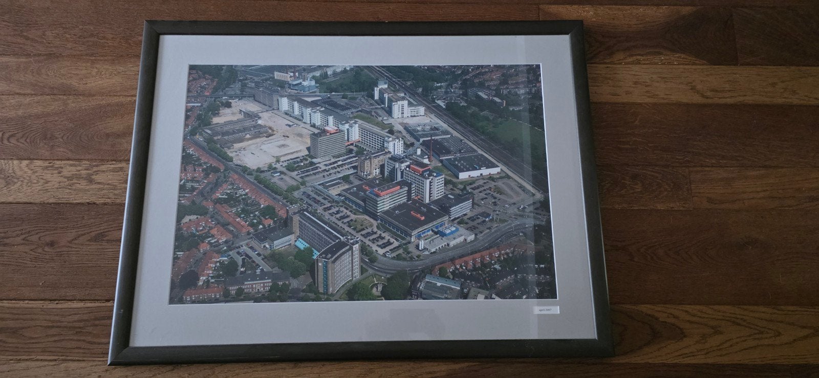 luchtfoto uit 2007  Strijp S met veel detail, Ophalen, Hout, Ingelijst werk
