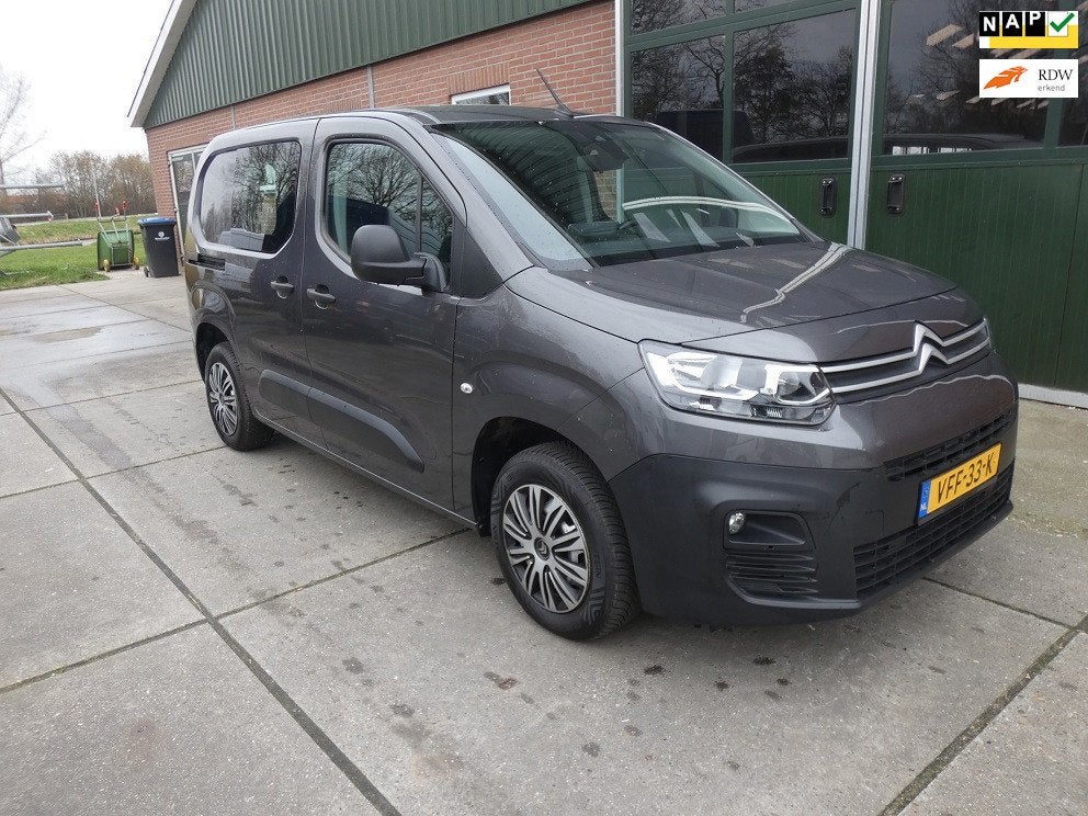Citroen Berlingo 1.5 BlueHDI Club * navi/camera* 3 zits*, Auto's, Dealer onderhouden, Gebruikt, 4 cilinders, Citroën
