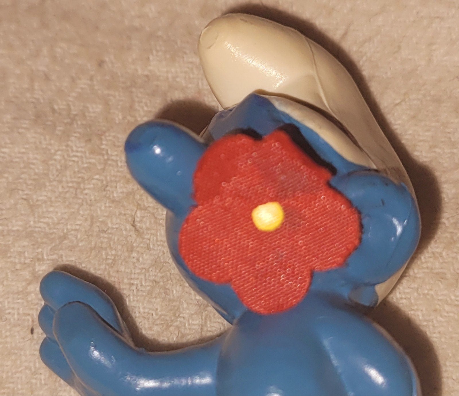 Fraaie Smurf met stoffen bloem in mond tweede versie  2.0019, Verzenden, Zo goed als nieuw, Overige Smurfen, Poppetje, Figuurtje of Knuffel