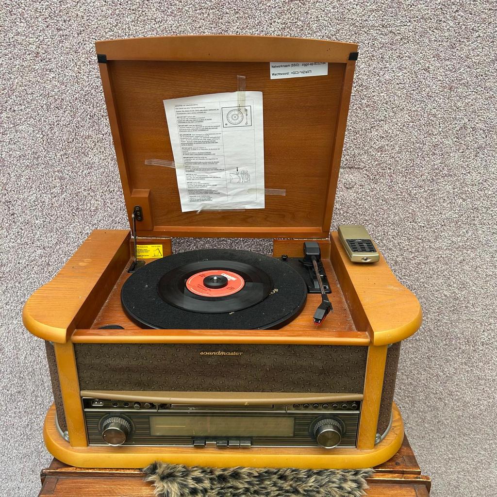 Soundmaster voor cd lp single cassette bandbreedte  en radio, Ophalen, Gebruikt, Platenspeler, Overige merken