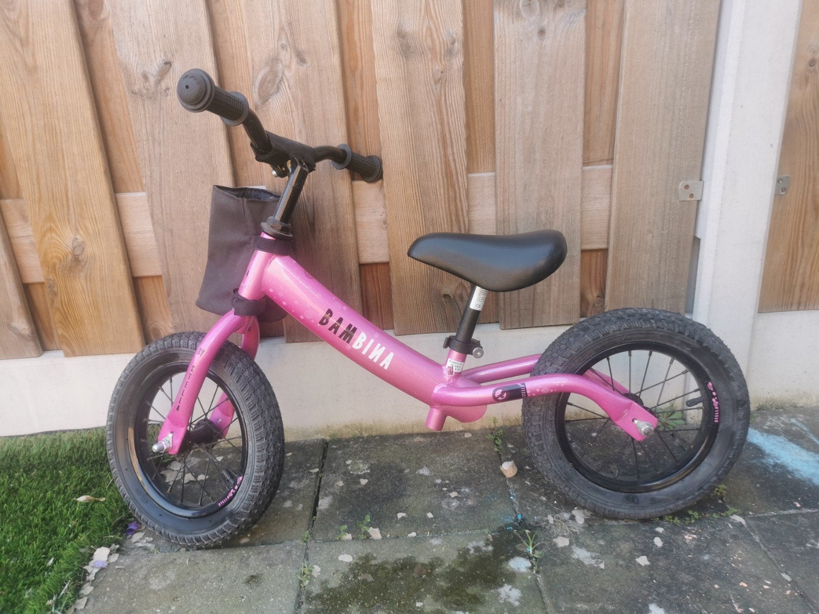 Nieuwe roze Bambina loopfiets - ongebruikt!, Ophalen of Verzenden, Nieuw, Loopfiets
