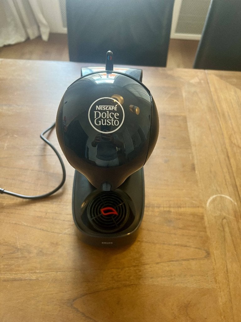 Krups Dolce Gusto Infinissima koffiemachine - als nieuw, Ophalen, Afneembaar waterreservoir, Koffiepads en cups, Koffiemachine
