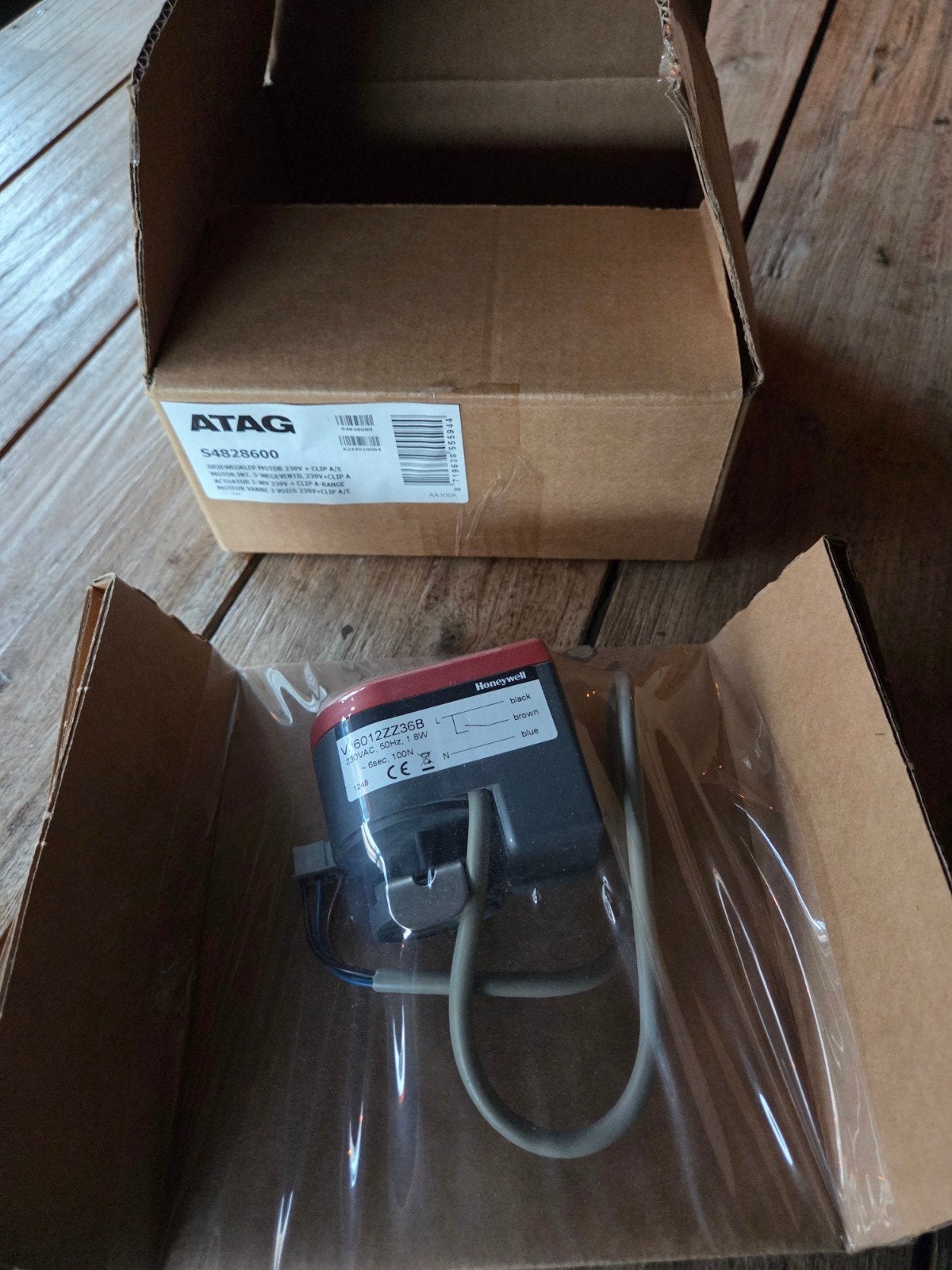 Driewegklep motor atag S4828600, Doe-het-zelf en Verbouw, Minder dan 30 cm, Overige typen, Nieuw, Minder dan 60 cm