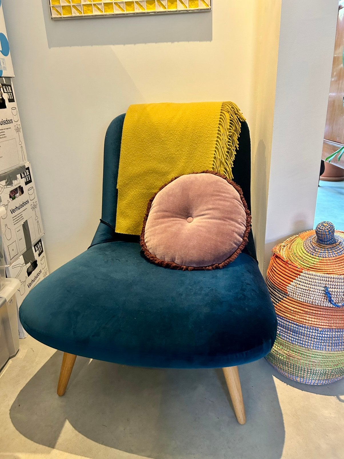 Prachtige blauwe velvet stoel, Huis en Inrichting, Fauteuils, Ophalen, Zo goed als nieuw, 75 tot 100 cm, 50 tot 75 cm