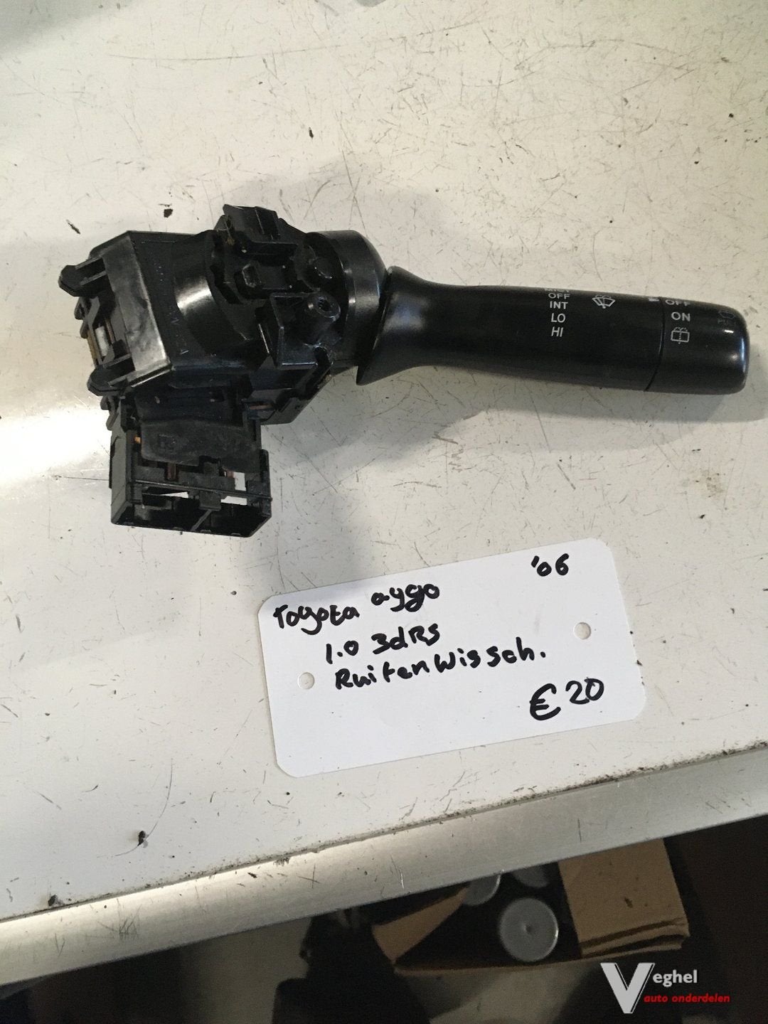 Toyota Aygo 1.0   3 drs 2006  Ruitenwisserschakelaar, Auto-onderdelen, Gebruikt, -, -, Ophalen of Verzenden