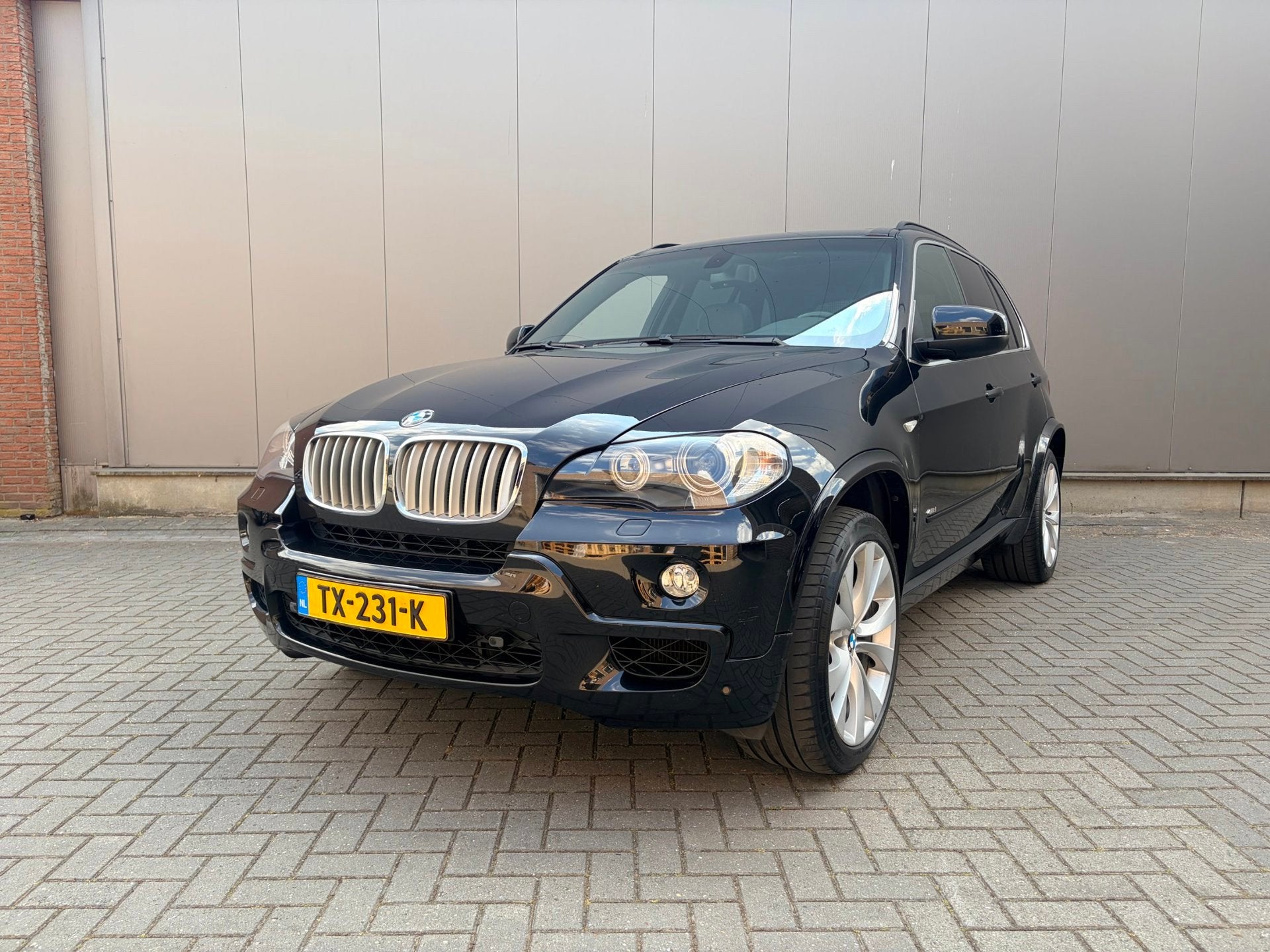 BMW X5 XDrive48i High Executive M-Sport, Auto's, Gebruikt, 138 €/maand, Leder, Bedrijf