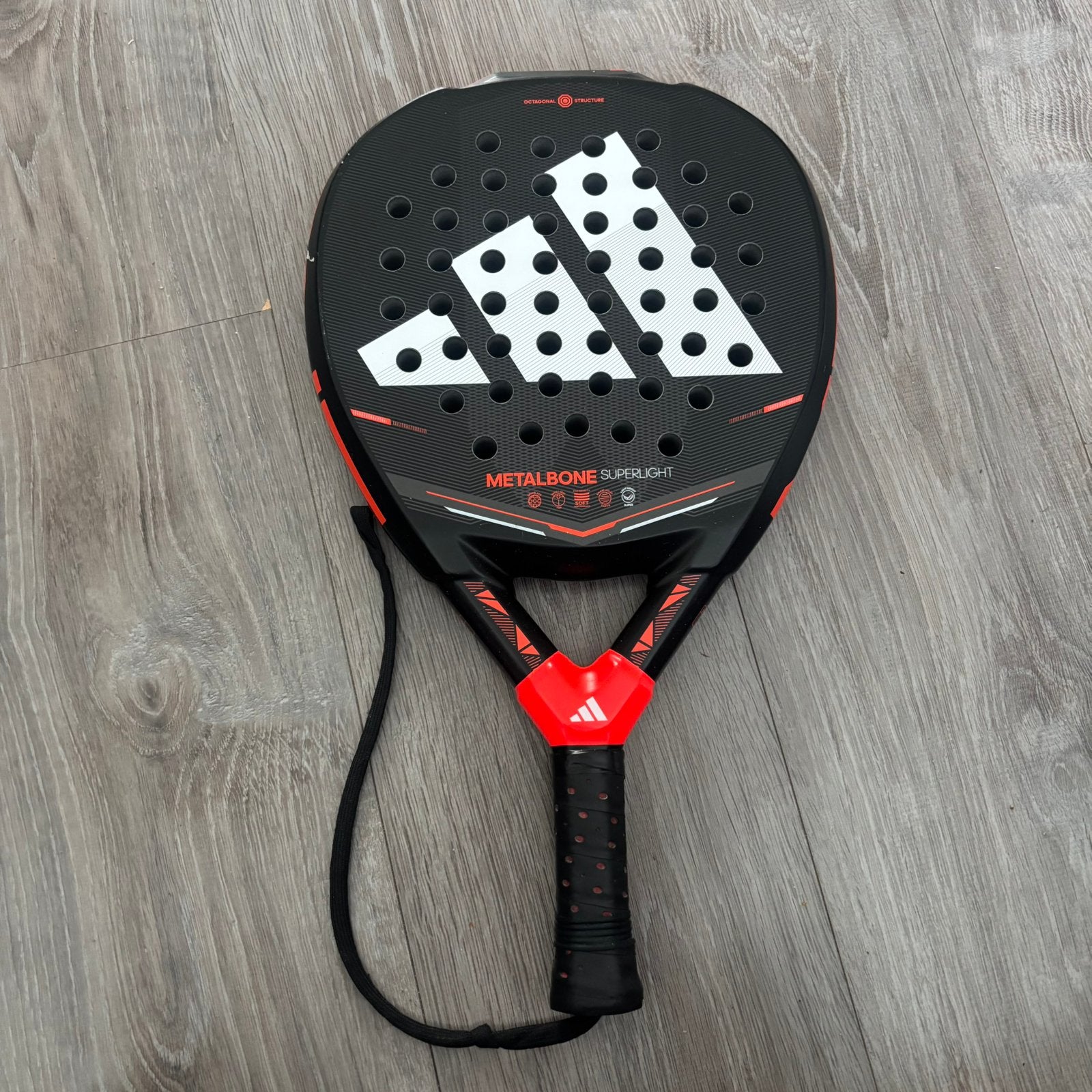 Adidas Metalbone Superlight Padelracket, Ophalen, Zo goed als nieuw, Padelracket