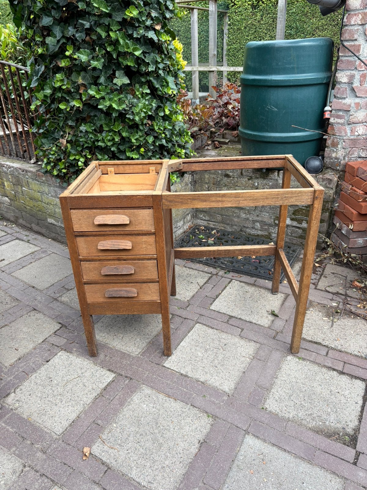 Oud kinderbureautje, Ophalen of Verzenden, Gebruikt, Overige merken, Kinderbureau