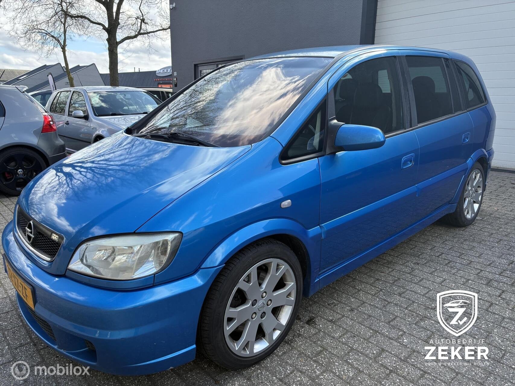 Opel Zafira 2.0-16V OPC, Auto's, Voorwielaandrijving, 1998 cc, 4 cilinders, Blauw
