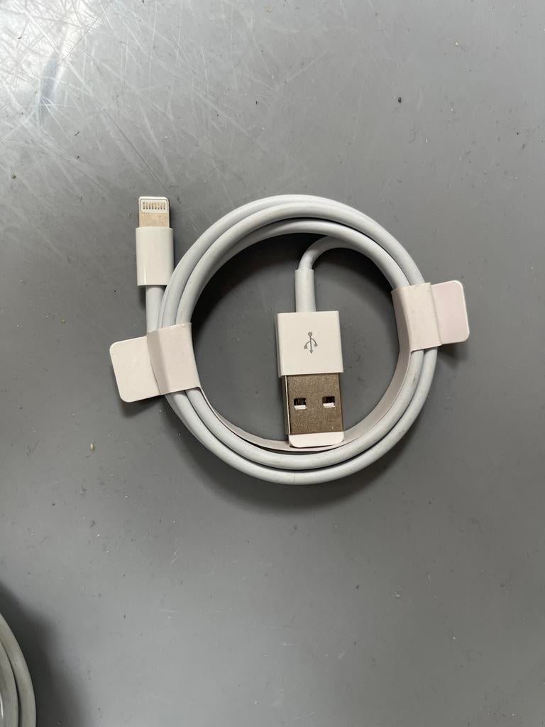 Apple Lightning naar USB-kabel (1m), Ophalen of Verzenden, Zo goed als nieuw, Snoer of kabel, Apple iPhone
