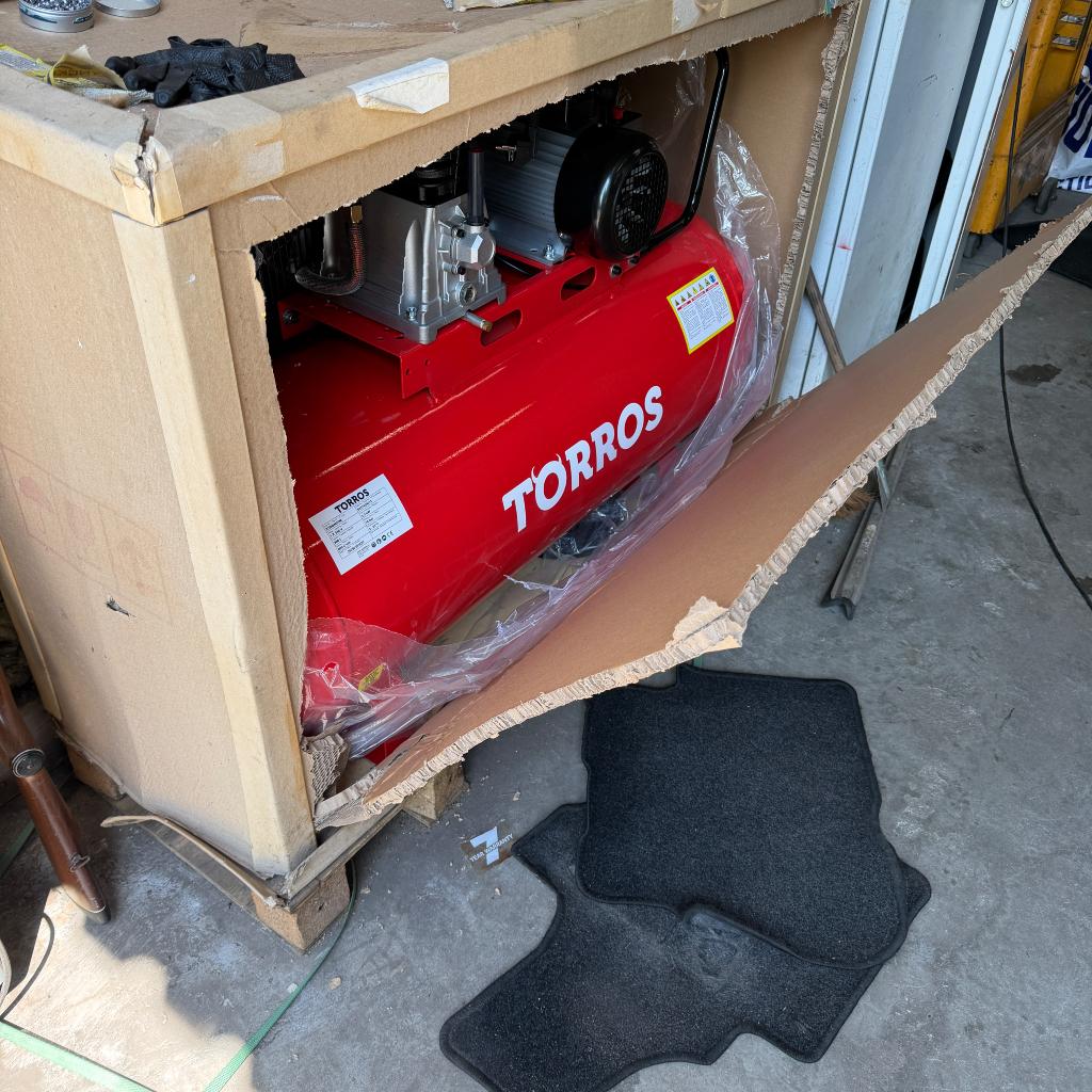 Nieuwe Compressor, Nieuw, Ophalen of Verzenden, Olievrij, 200 tot 400 liter/min