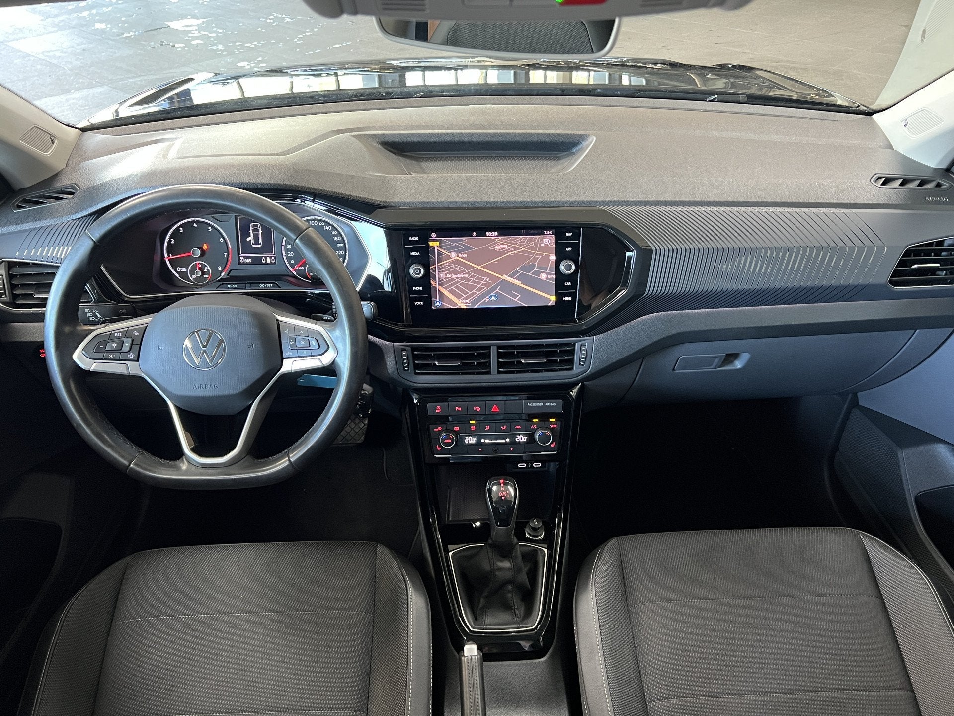 Volkswagen T-Cross 1.5 TSI 150 DSG Style | Navi | Beats | AC, Auto's, Zwart, 4 cilinders, 150 pk, Zwart