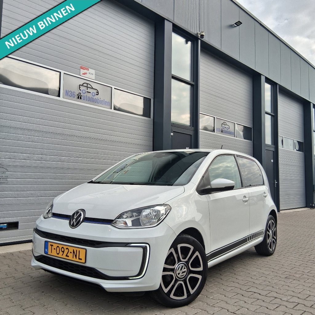 Volkswagen E-Up! STYLE /Cruise C/ CAMERA/ 92,4% SOH/LUXE, Auto's, Stof, 37 €/maand, 4 stoelen, Wit