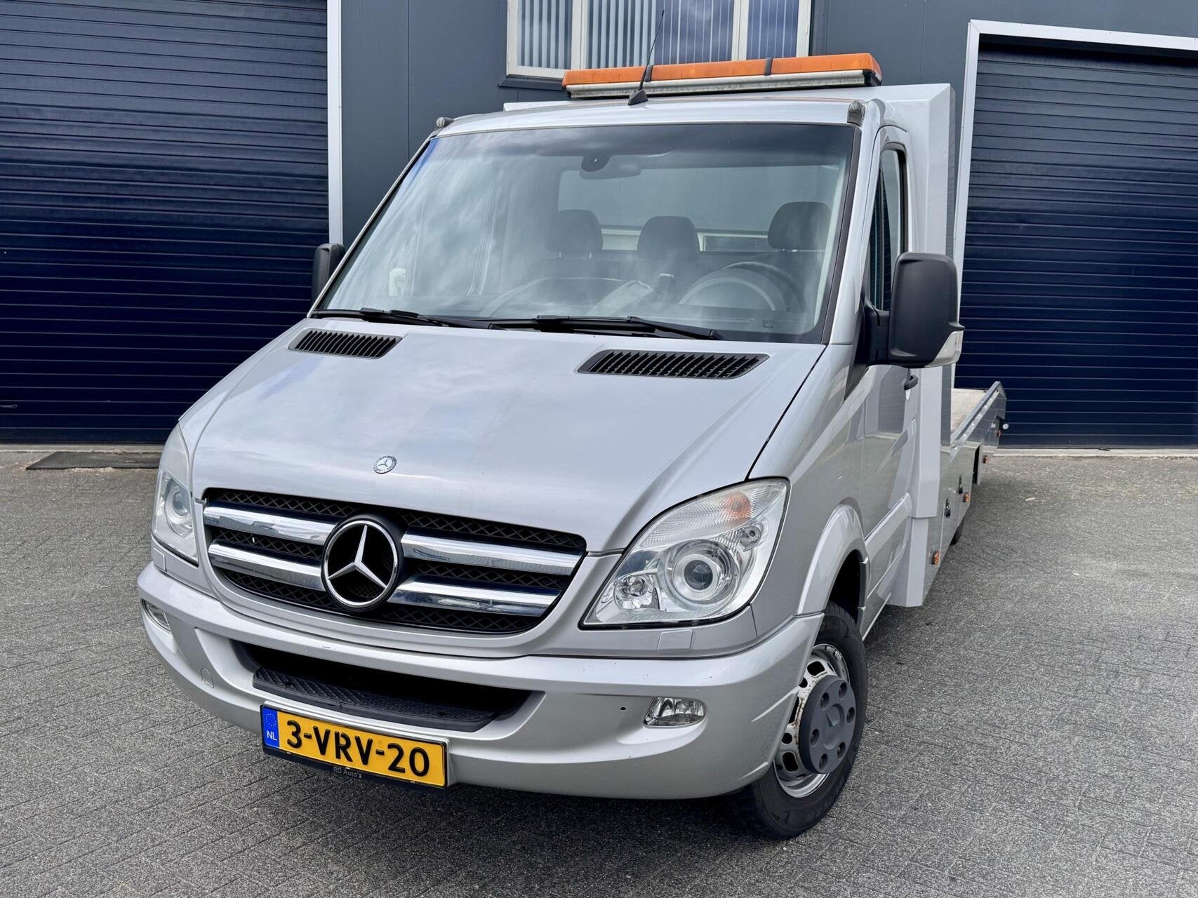 Mercedes Sprinter 519 V6 Automaat oprijwagen NAP V Hooff 519, Auto's, Automaat, Gebruikt, 190 pk, 2525 kg