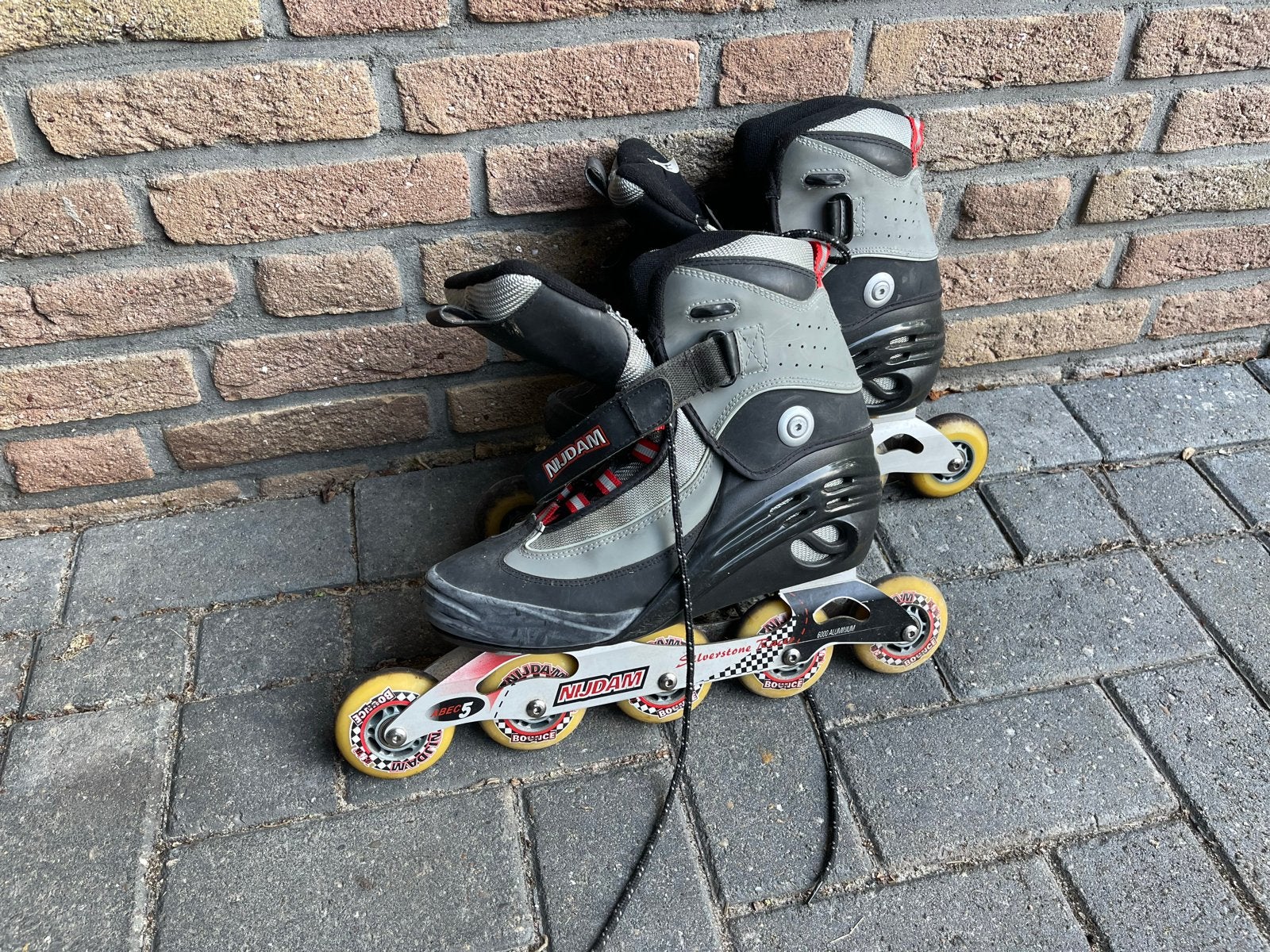 Nijdam Inline Skates Maat 44 - Weinig Gebruikt, Inline skates 5 wielen, Dames, Zo goed als nieuw, Ophalen