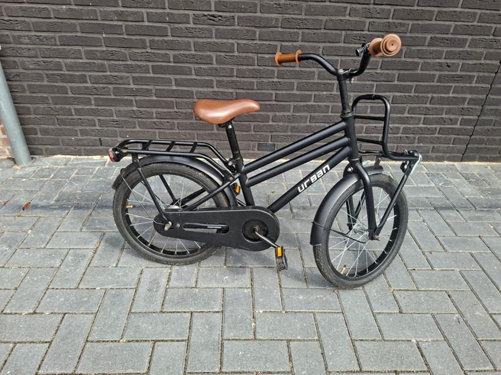 Urban jongensfiets 18 inch, Fietsen en Brommers, Minder dan 49 cm, Ophalen, Zo goed als nieuw, Overige merken