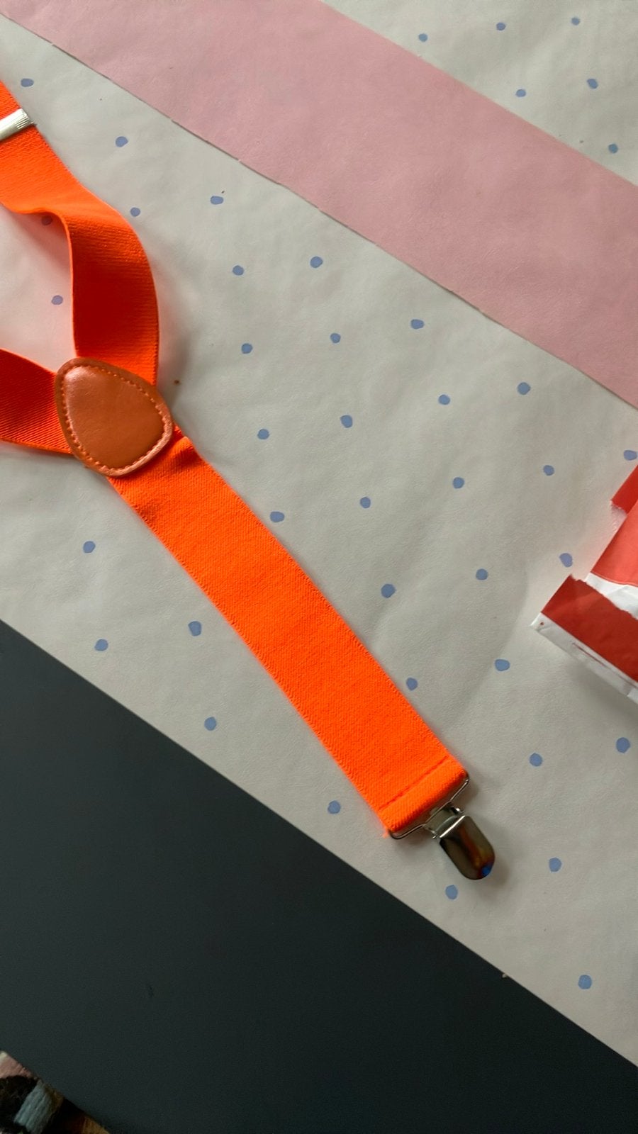 ORANJE BRETELS(60 cm-96 cm) en VLAGGENLIJN WK, Ophalen of Verzenden, Nieuw, Feestartikel, Oranje of Koningsdag