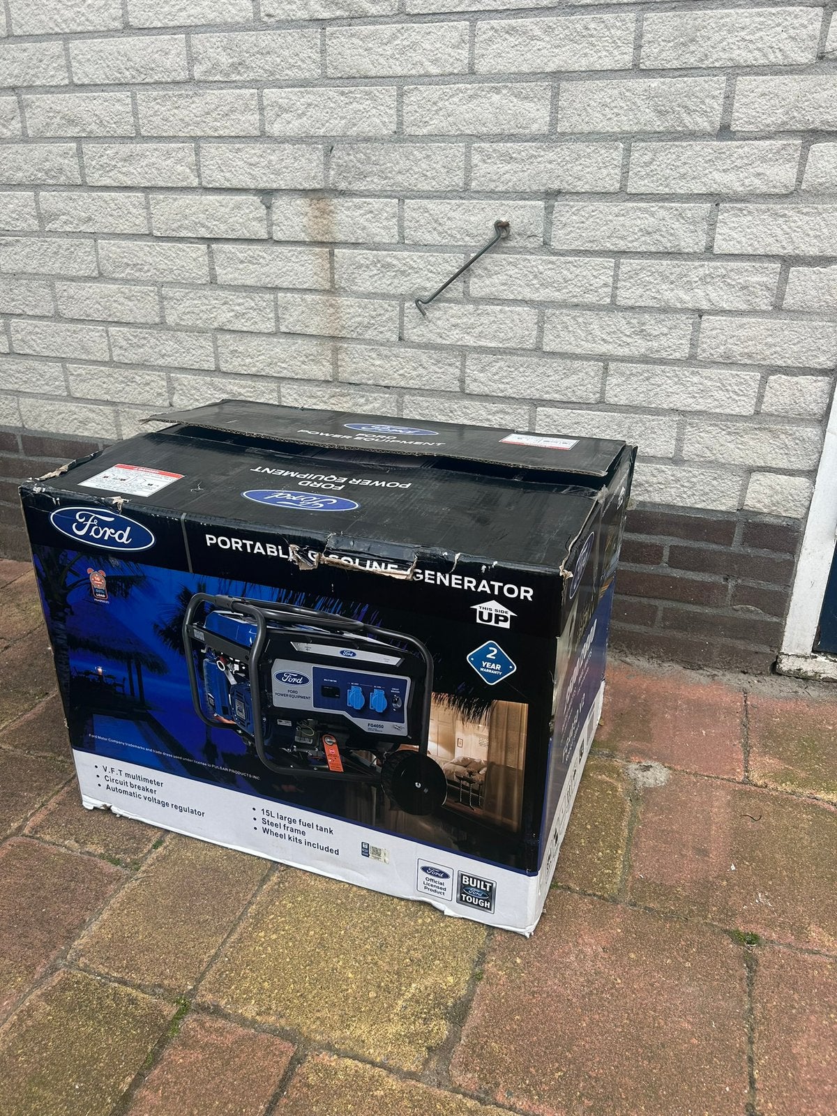 Ford generator, Auto diversen, Autospeakers, Zo goed als nieuw, Ophalen