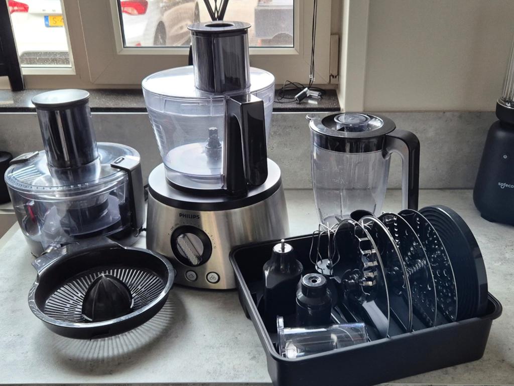 Philips Foodprocessor met blender en veel accessoires, Ophalen, Gebruikt, 3 snelheden of meer, 2 tot 3 liter