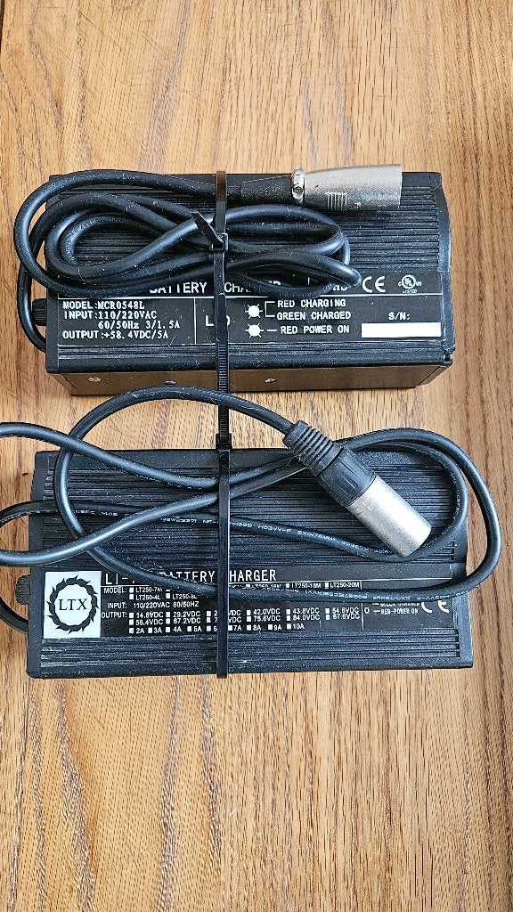 Acculader lifepo4 48v 5A (58.4vdc), Auto-onderdelen, Accu's en Toebehoren, Ophalen of Verzenden, Gebruikt