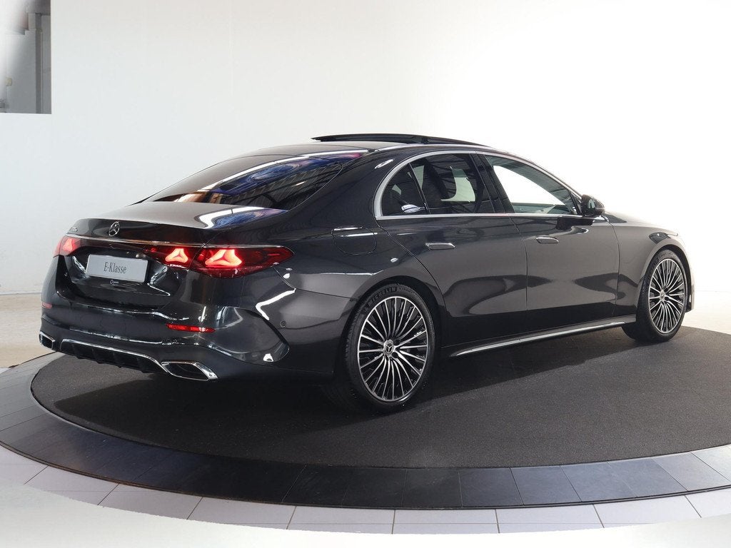 Mercedes-Benz E-Klasse 300e Sport Edition | Premium Plus pak, Auto's, Automaat, Achterwielaandrijving, 4 cilinders, Bedrijf