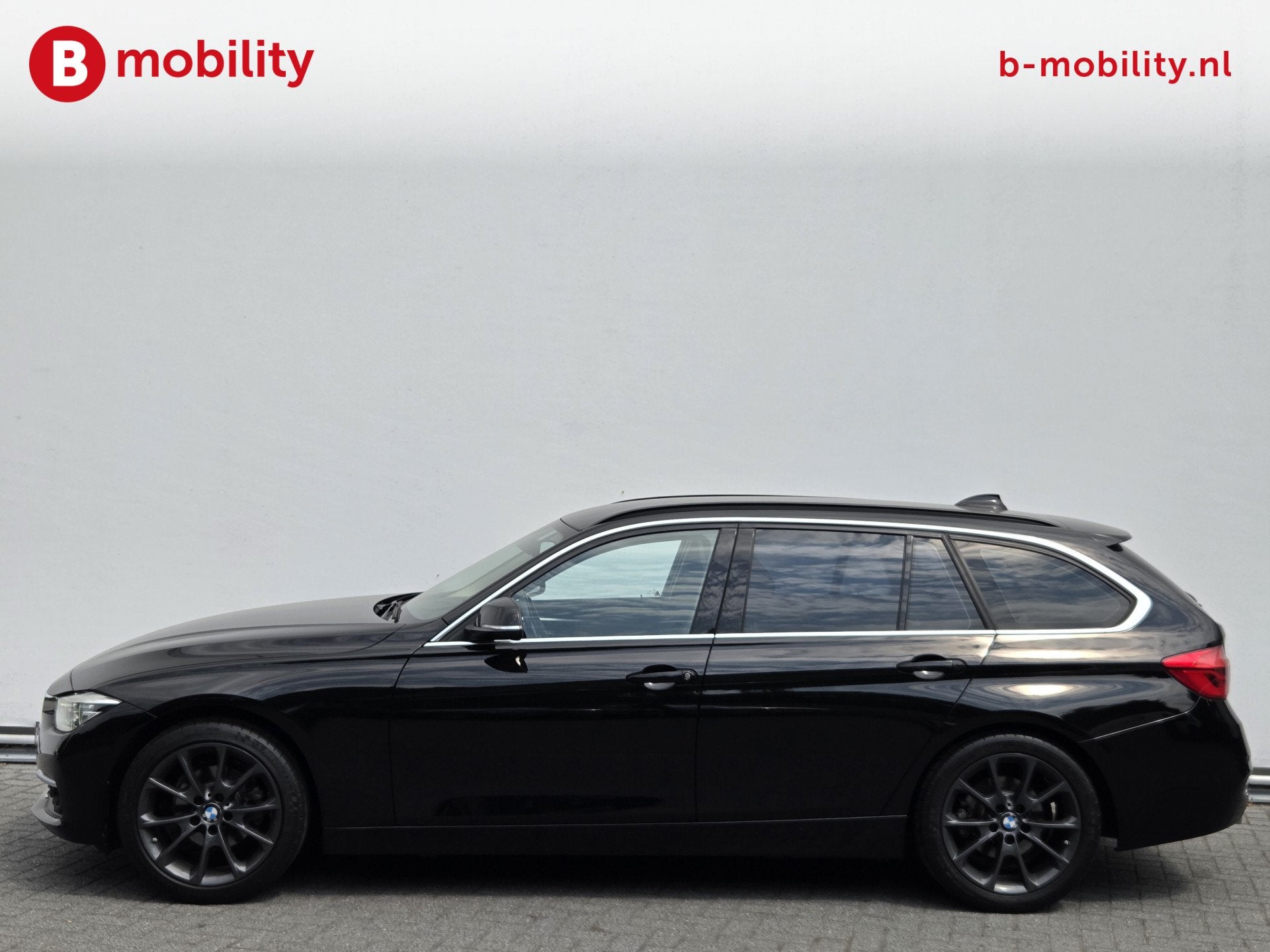 BMW 3 Serie Touring 318i High Executive Luxury Line Apple Ca, Automaat, Gebruikt, Euro 6, 1465 kg