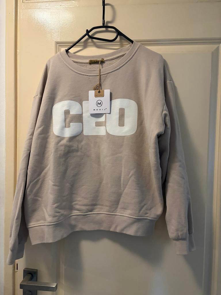 Mooij CEO sweater - nieuw, Kleding | Dames, Truien en Vesten, Zo goed als nieuw, Maat 38/40 (M), Beige, Verzenden