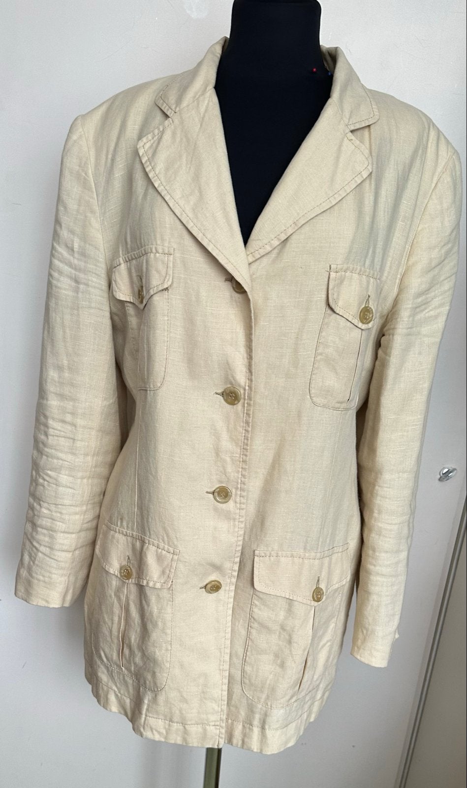 Mooie H&M linnen blazer maat 44 (valt kleiner) crème, Kleding | Dames, Ophalen, Beige, Maat 42/44 (L), Jasje