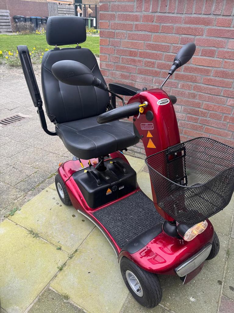 Scootmobiel in zeer goede staat, Ophalen, Zo goed als nieuw, Shoprider, 16 km/u of meer