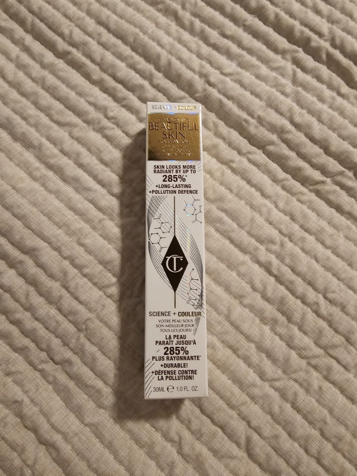 Charlotte Tilbury Beautiful Skin Foundation 16 Cool, Bruin, Gehele gezicht, Nieuw, Ophalen of Verzenden