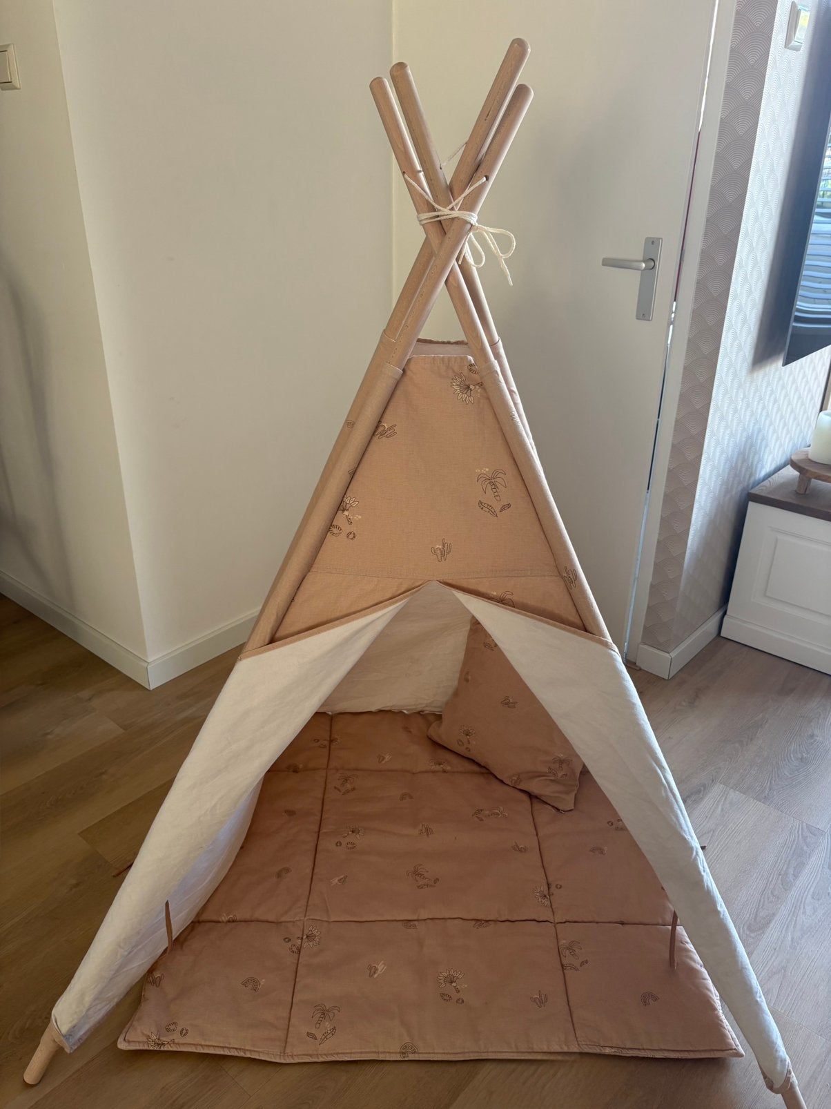 Wigimama Tipi Tent., Ophalen, Zo goed als nieuw