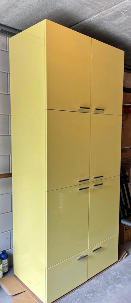 Cappelini kast, geel, Ophalen, Zo goed als nieuw