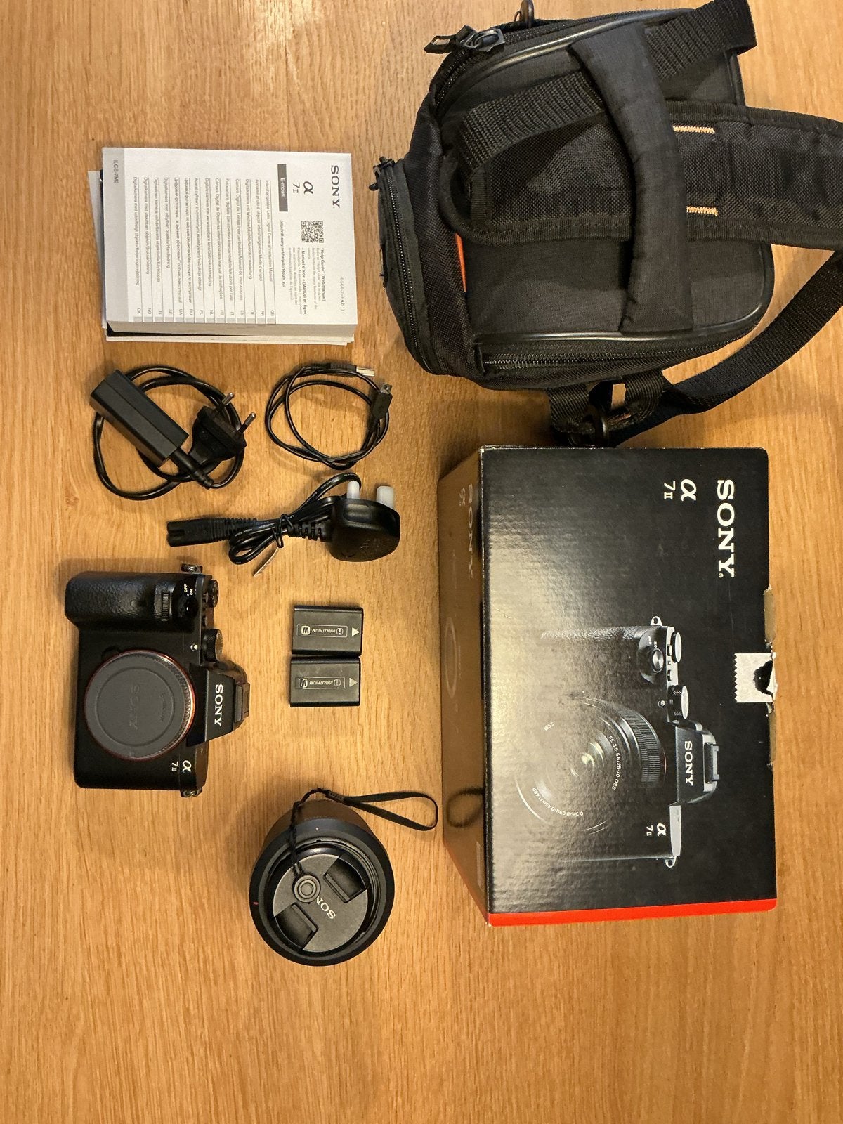 Sony Alpha A7 II systeemcamera met 28-70mm lens + accessoire, Kantelbaar/draaibaar scherm, Ophalen of Verzenden, Zo goed als nieuw