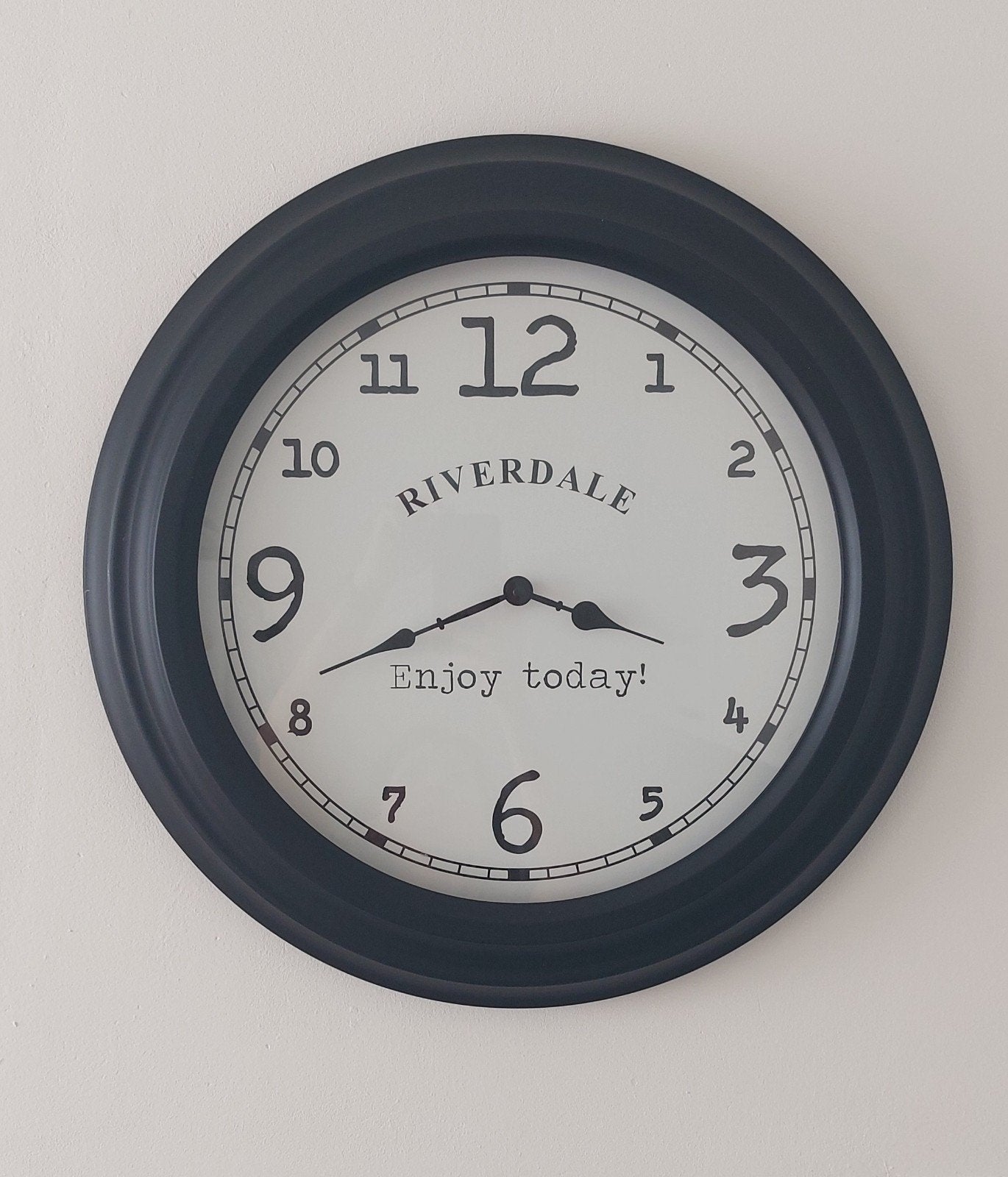 Riverdale Wandklok - diameter 52 cm, Ophalen, Wandklok