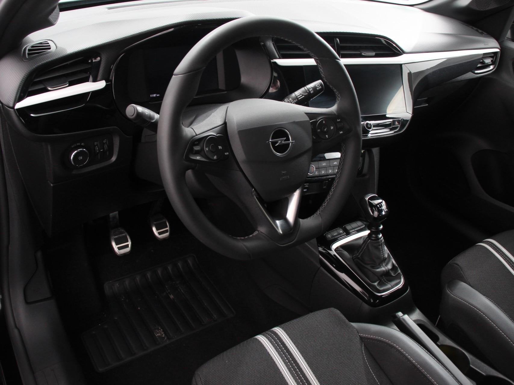 Opel Corsa 1.2 Turbo GS Navigatie Apple Carplay/Android Auto, Auto's, Voorwielaandrijving, Gebruikt, Parkeersensor, Zwart