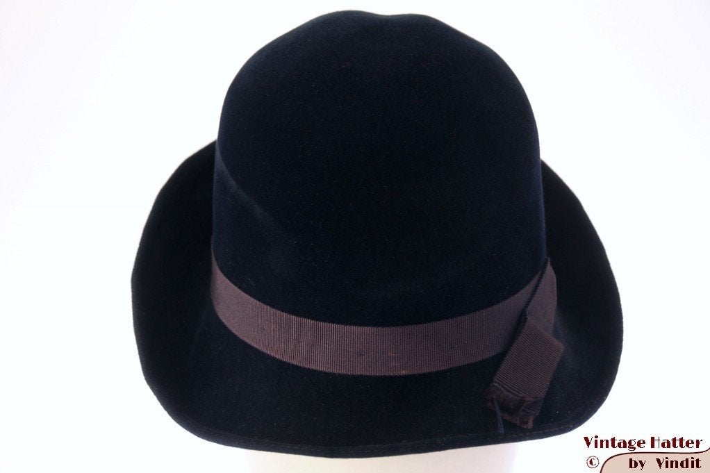 Vintage Dameshoed Cloche dophoed donker blauw velour 55 = S, Vintage tweedehands artikel en daarom onbekend, 55 cm (S, 6⅞ inch) of minder