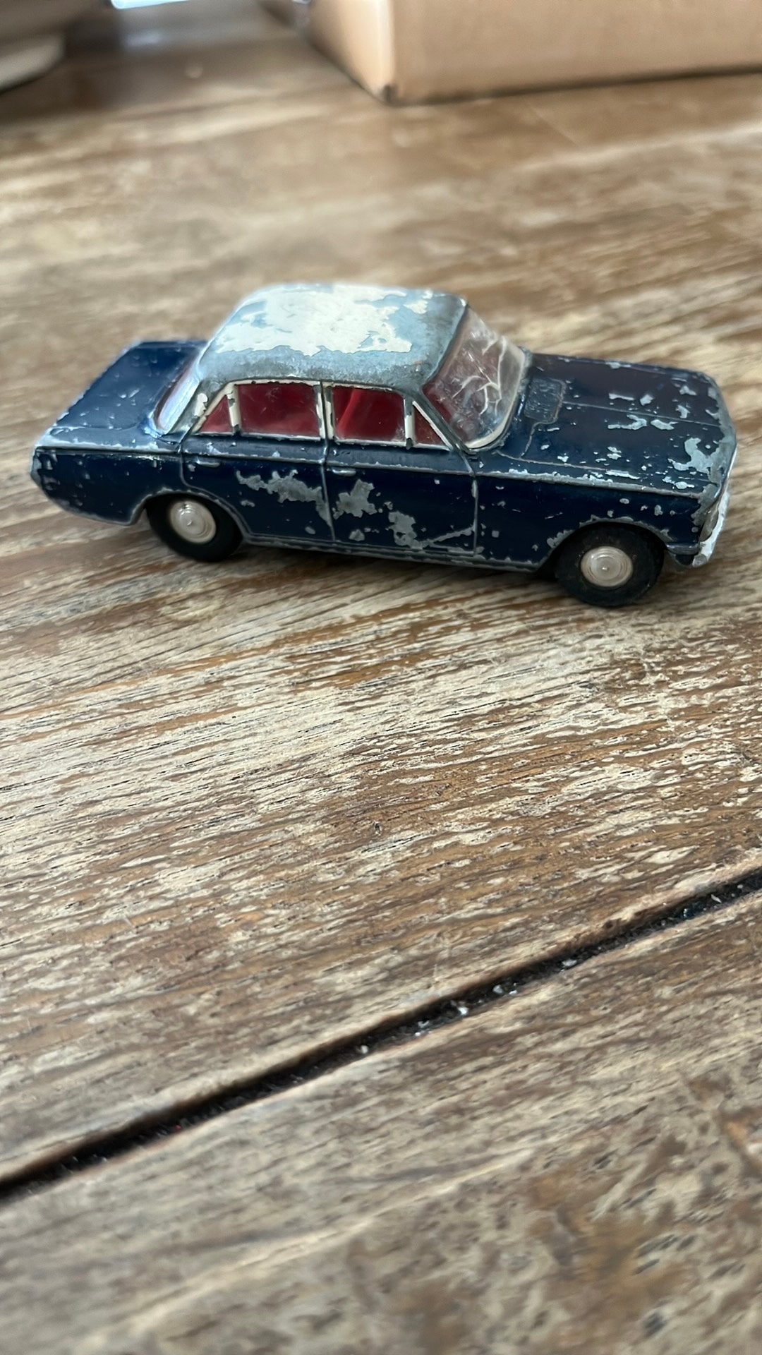 Spot-on models by tri-ang 1/43 Vauxhall cresta bespeeld, Ophalen of Verzenden, Gebruikt, Auto, Overige merken