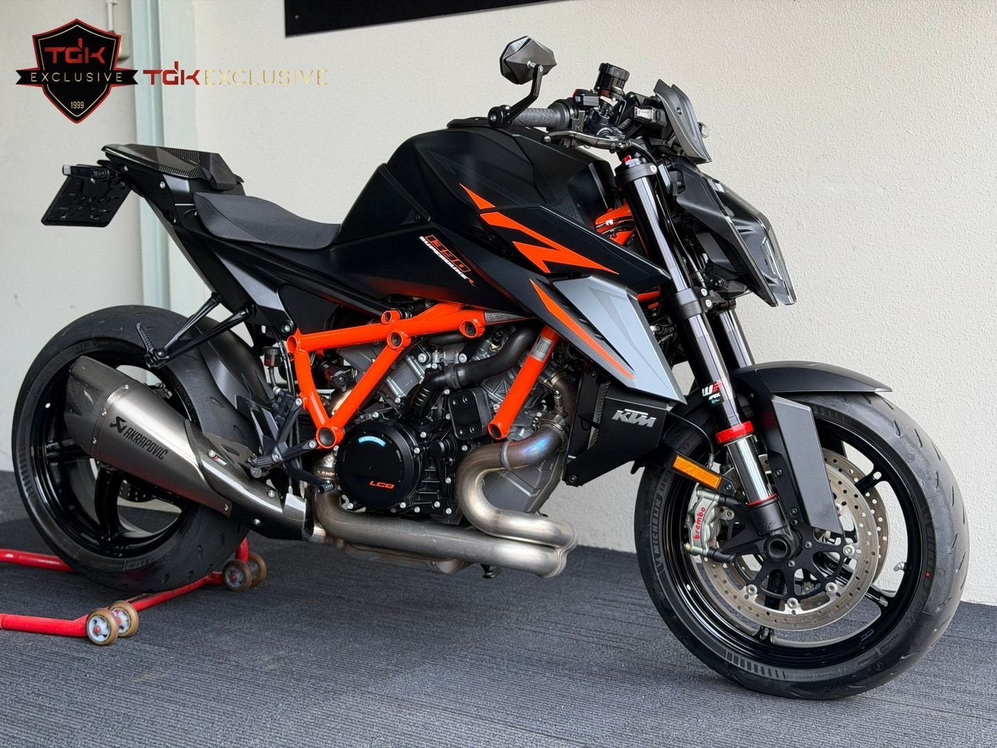 KTM 1390 SUPERDUKE R BTW 2024 7.172 KM 1290 SUPER DUKE, 2 cilinders, Motorrijbewijs A, Bedrijf, 1350 cc