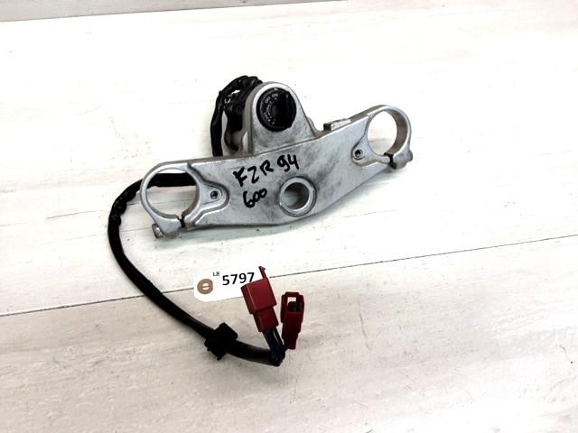 FZR600 1992 - 1994 Yamaha Slot Contactslot D1-48354