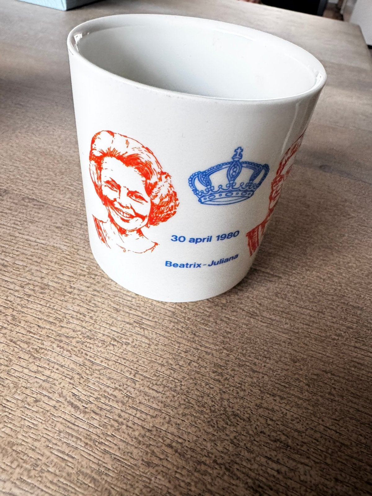 Koningshuis mok, Verzamelen, Ophalen of Verzenden, Gebruikt, Servies