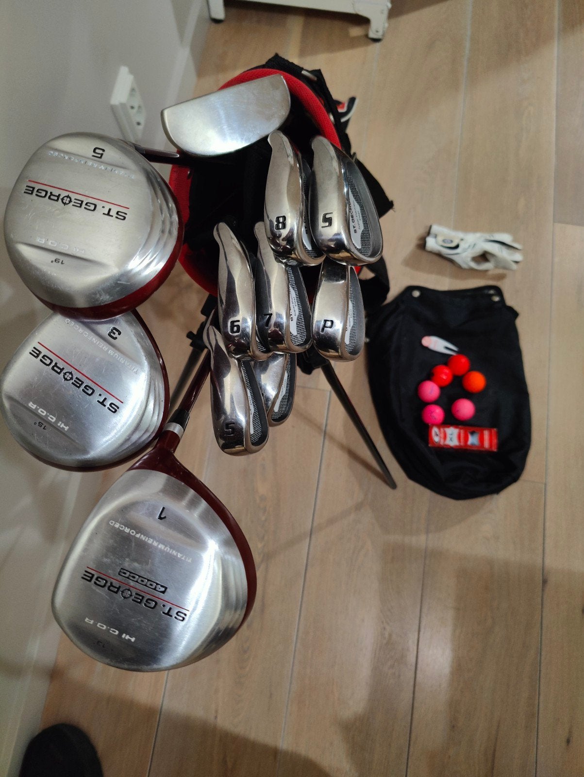 Foto 8 van Complete MODERNE golfset dames, als NIEUW in golftas
