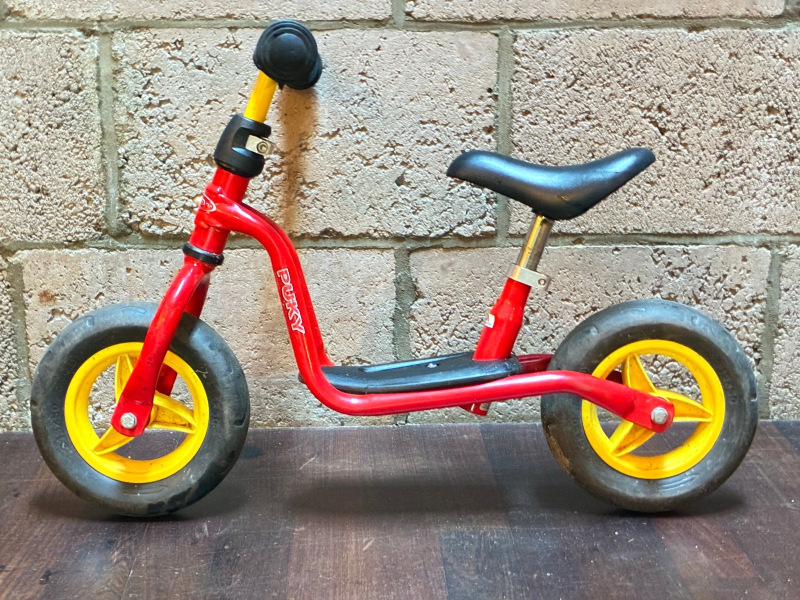 Puky loopfiets, rood met geel, goede staat, Ophalen, Gebruikt, Loopfiets
