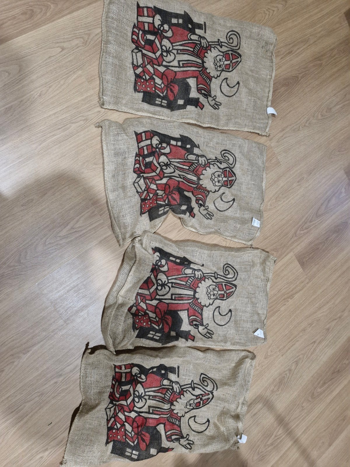 4x jutezakken sint, Diversen, Sinterklaas, Ophalen of Verzenden