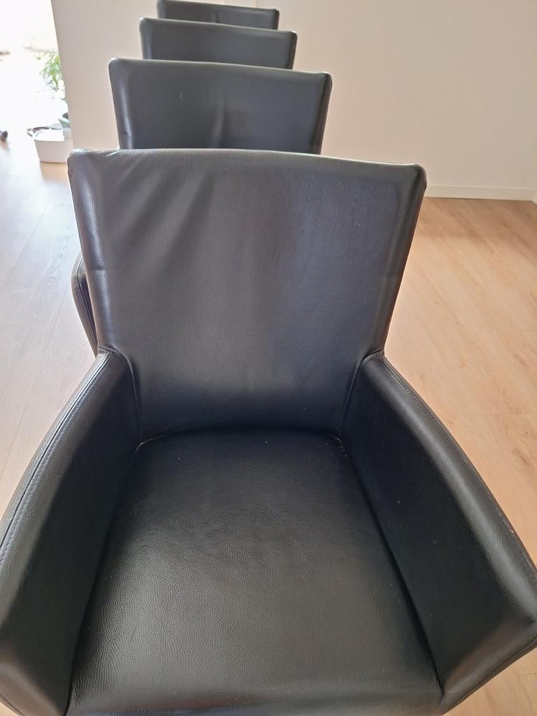 Fauteuils zwart leren merk Bijenkorf, Huis en Inrichting, Fauteuils, Ophalen, Gebruikt, 75 tot 100 cm, 50 tot 75 cm
