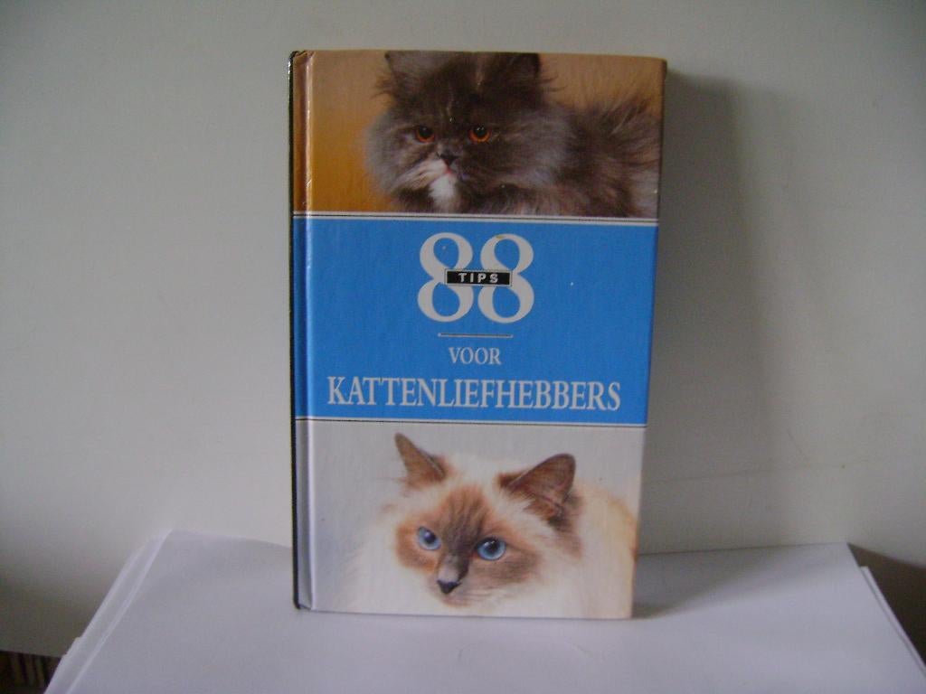 88 Tips voor kattenliefhebbers.Marie Rihova uit 1996, Marie Rihova, Ophalen of Verzenden, Zo goed als nieuw, Katten