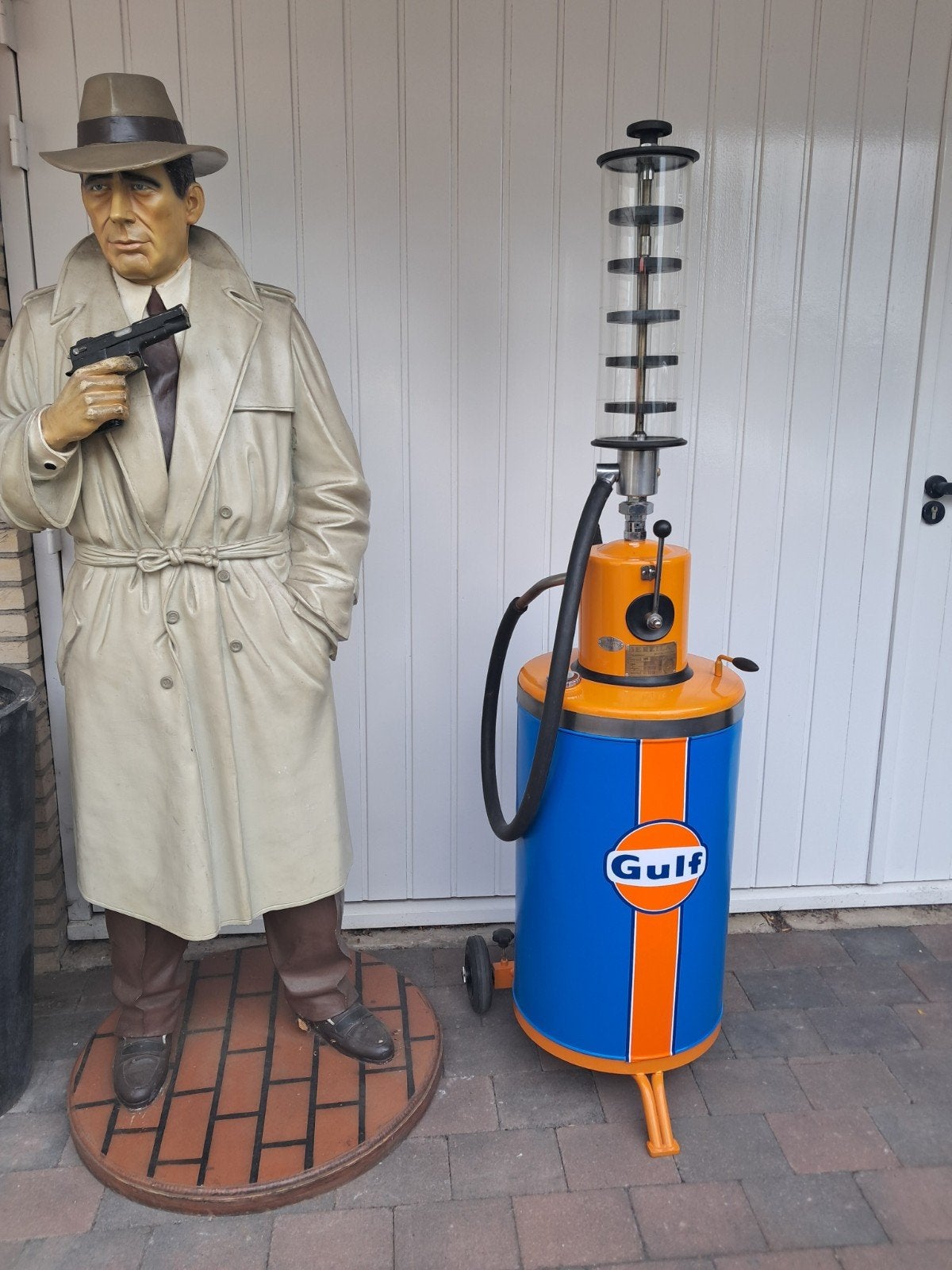 Leuke decoratie Bereila D5 2 takt benzinepomp Gulf styling, Verzamelen, Ophalen, Eu, Gebruikt, Eu