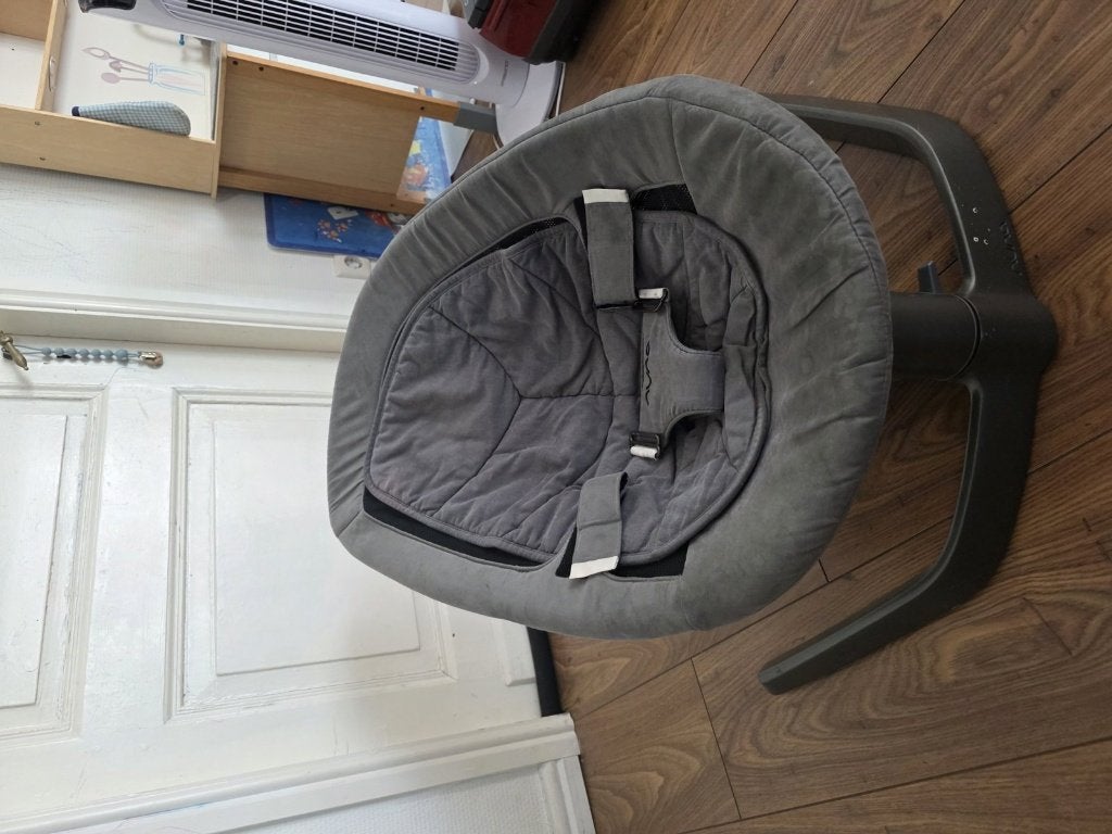 Nuna Leaf babywip schommelstoel grijs, Ophalen of Verzenden, Zo goed als nieuw