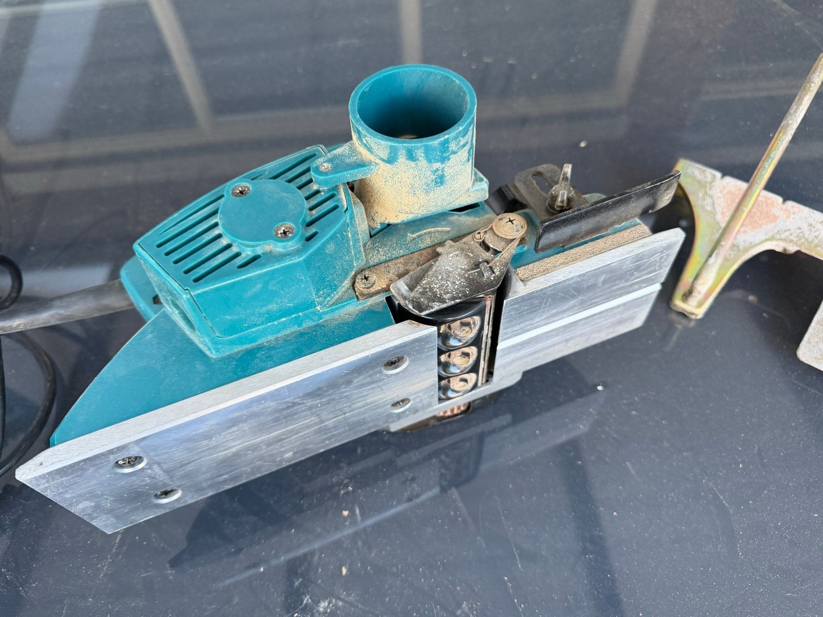 Makita N1923B elektrische schaafmachine 550W, Ophalen, Gebruikt, Elektrisch