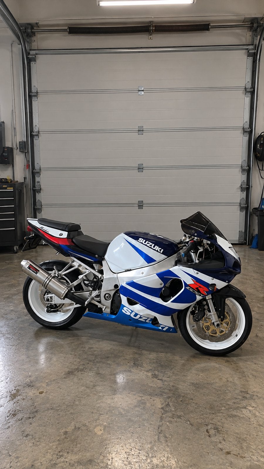 Suzuki GSXR-750, 750 cc, Sportuitlaat, 4 cilinders, Motorrijbewijs A