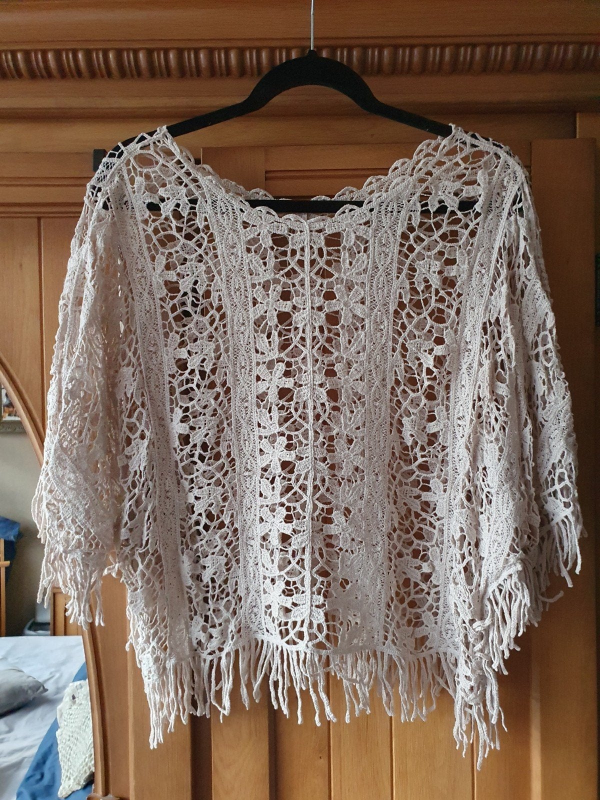 Gehaakte Poncho Top met Franjes - Crème, Onbekend, Ophalen of Verzenden, Zo goed als nieuw